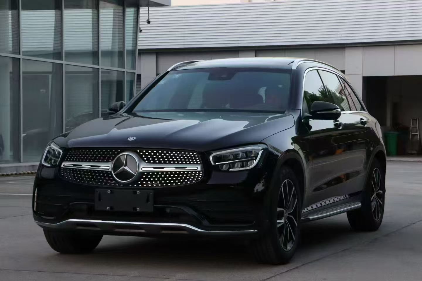 2023 Mercedes-Benz GLC 300 Dynamic Edition