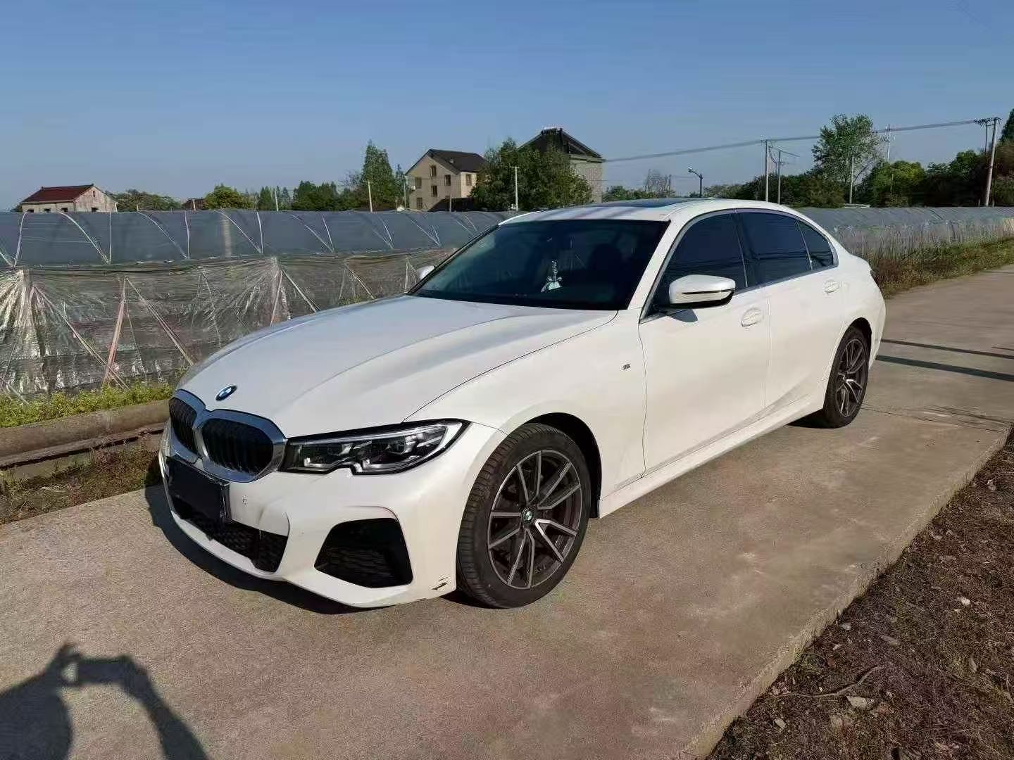 2022 BMW 320